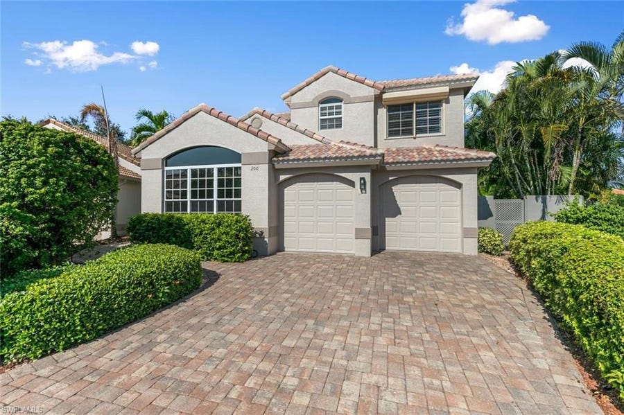 Property photo for 200 Vista Ln, Naples, FL